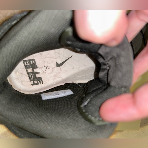 Billie Eilish Nike AF 1 shoes - Picture 6 of 7